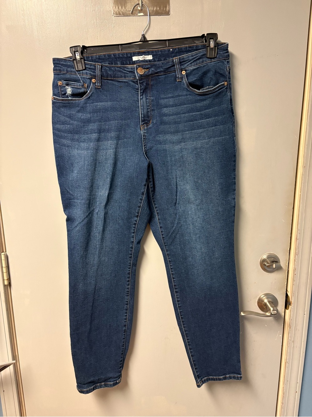 Classic Dark Blue High-Rise Women’s Jeans Size 18